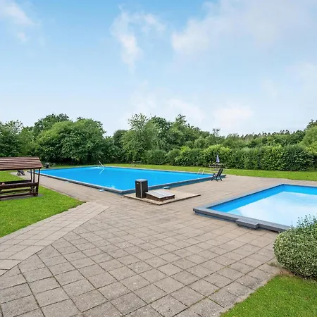 Lovely In With Sauna Casa de Férias